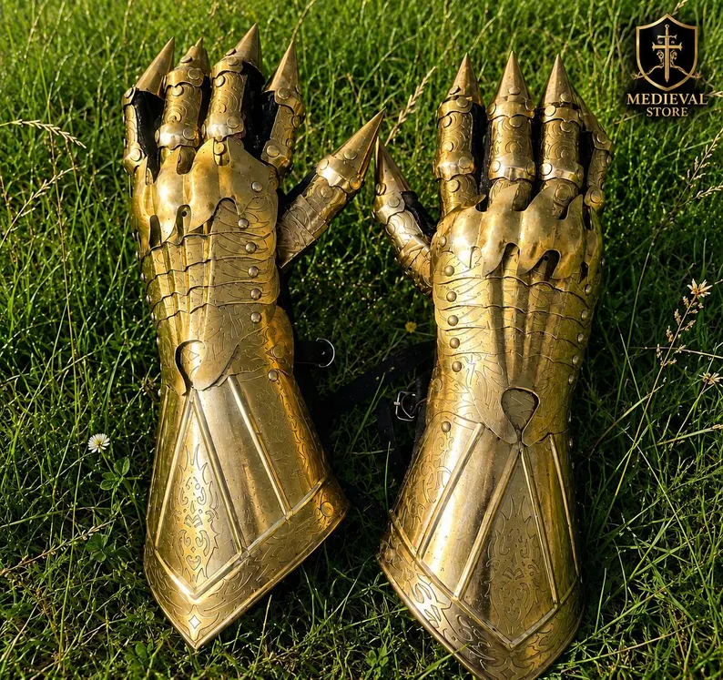 Golden Medieval Gauntlets, Spiked Knight Gloves, Engraved Steel Armor Gloves, Gothic LARP Cosplay Hand Armor, Renaissance Costume